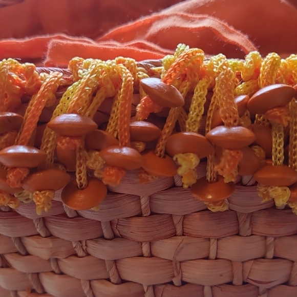 Straw Studios NWT Pink & Orange Woven Straw Totes With Button Trim - Picture 6 of 9